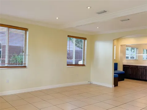 3057 NW 101st Street Miami FL 33147