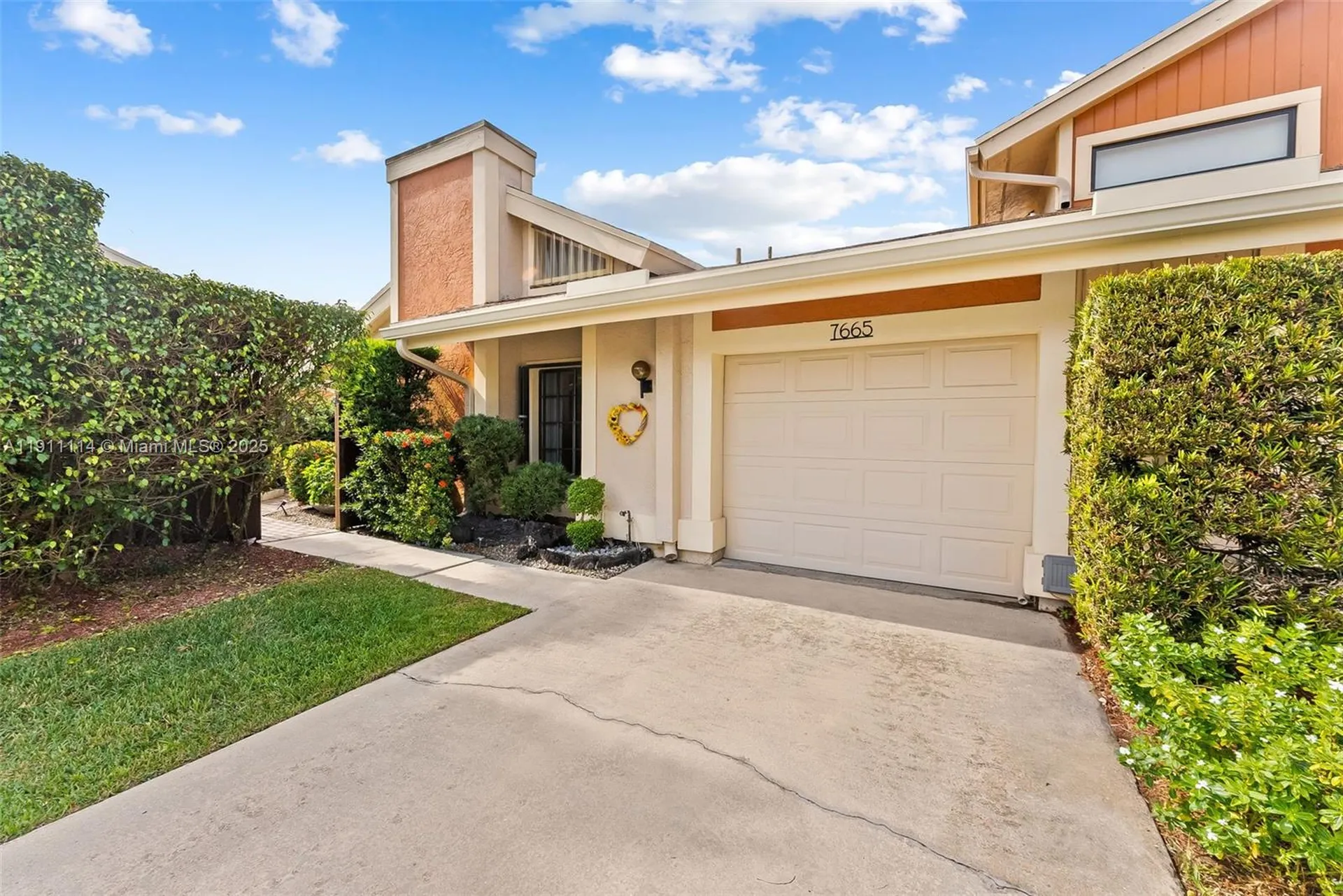 7665 Sierra Drive W Boca Raton FL 33433