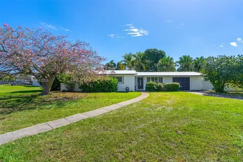 9630 SW 182nd Street Palmetto Bay FL 33157