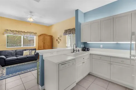 7921 E Exeter Boulevard E Tamarac FL 33321