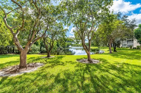 2101 Lucaya Bend Coconut Creek FL 33066