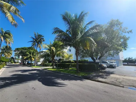 3944 NE 167th Street North Miami Beach FL 33160