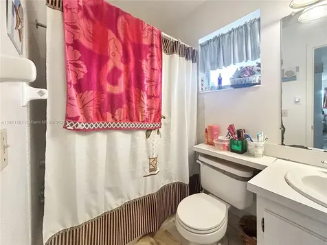 2112 NE 1st Way Boynton Beach FL 33435