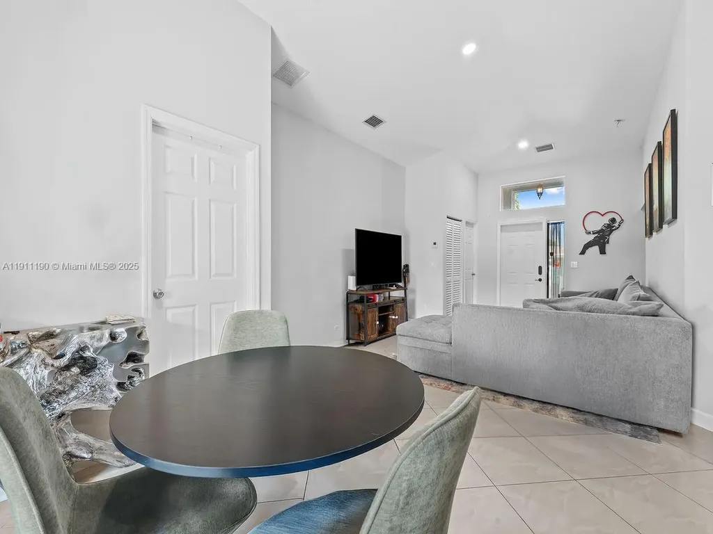 230 Ipswich Street Boca Raton FL 33487