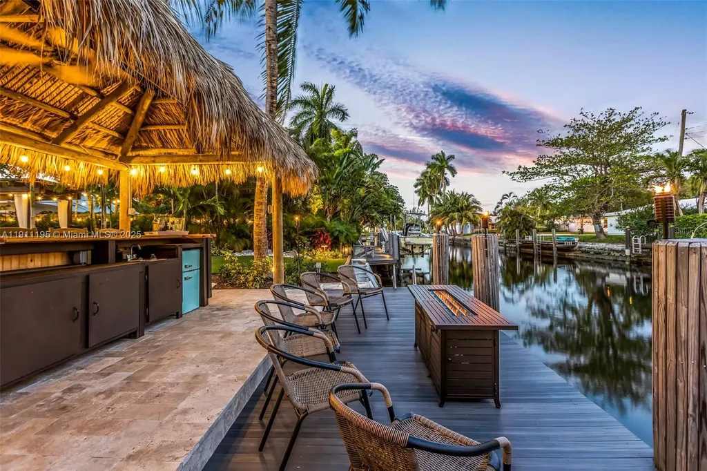 2004 NE 17th Way Fort Lauderdale FL 33305