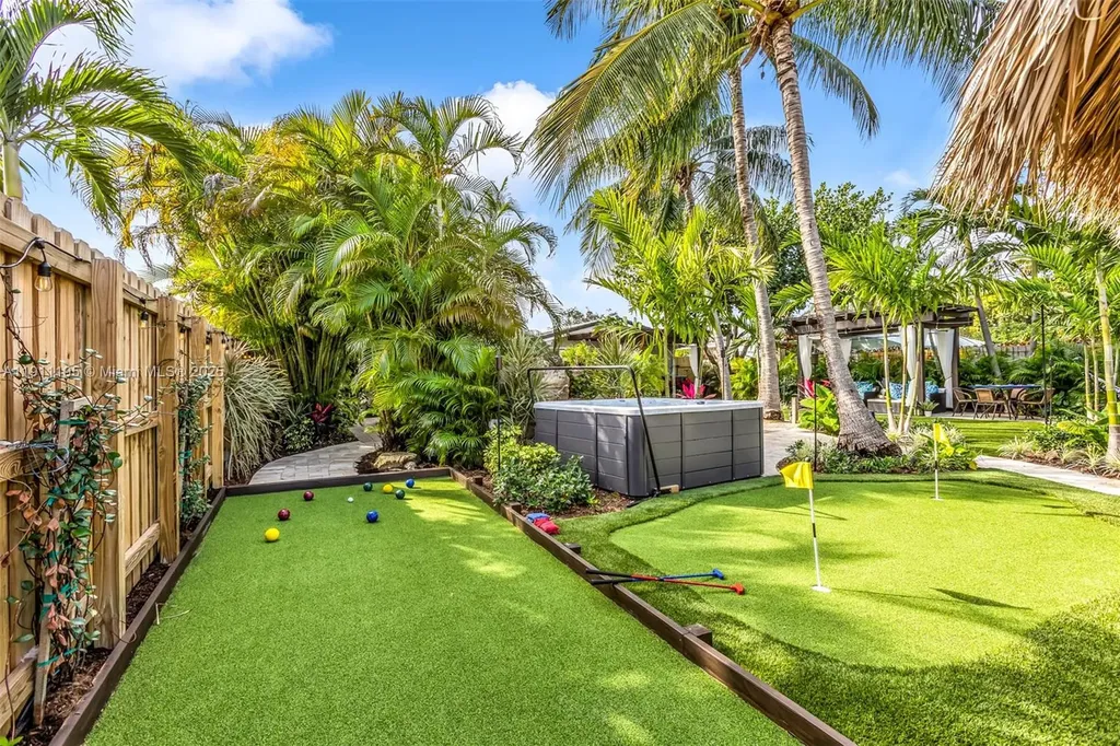 2004 NE 17th Way Fort Lauderdale FL 33305