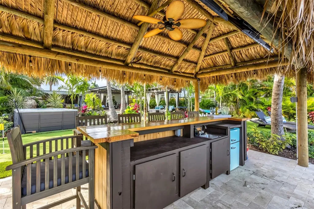 2004 NE 17th Way Fort Lauderdale FL 33305