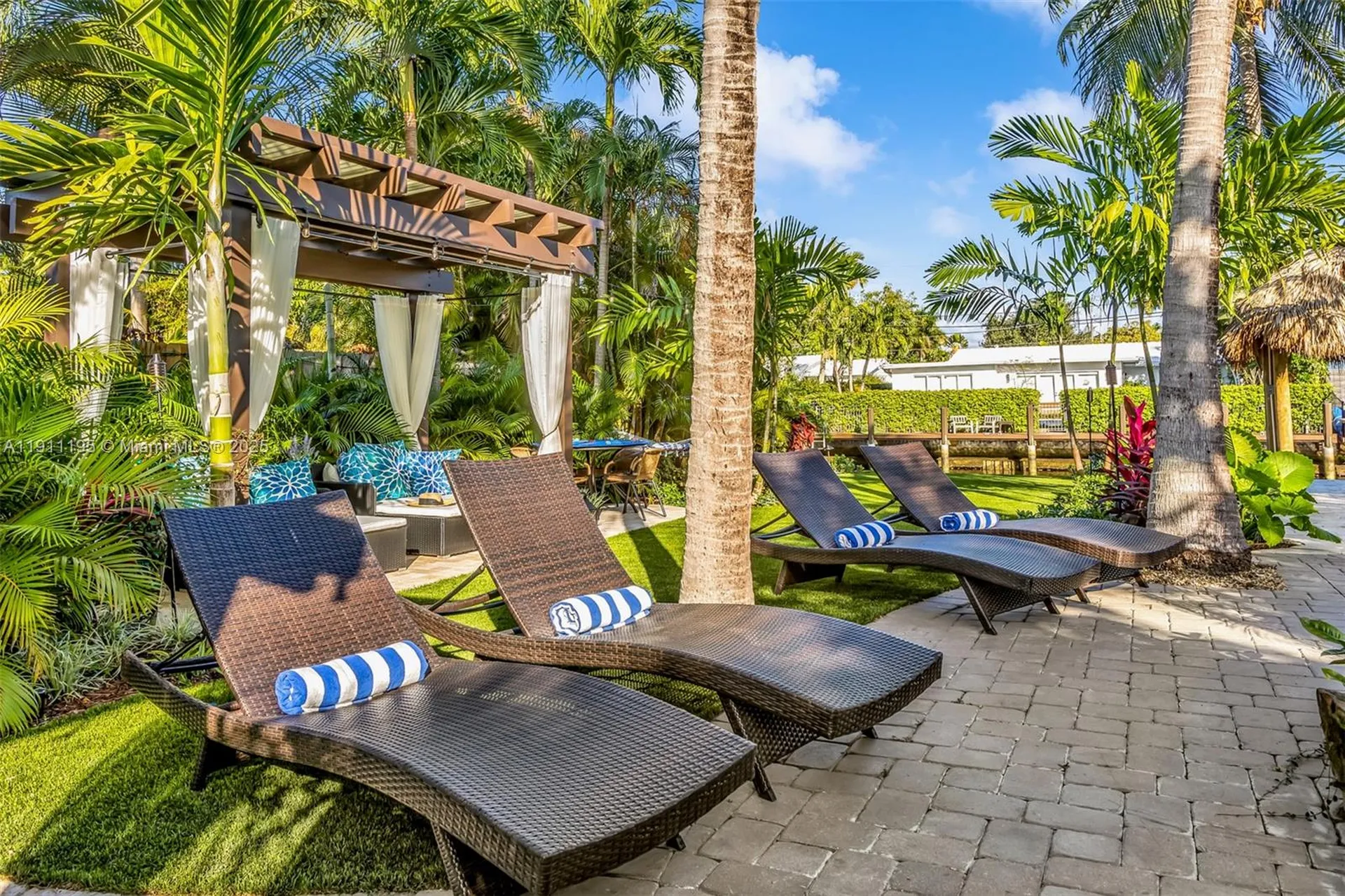 2004 NE 17th Way Fort Lauderdale FL 33305