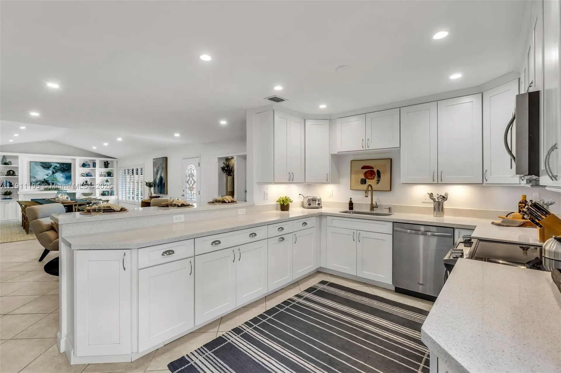 2004 NE 17th Way Fort Lauderdale FL 33305