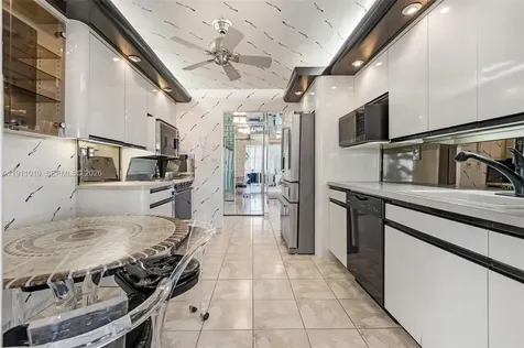 800 Parkview Drive Hallandale Beach FL 33009