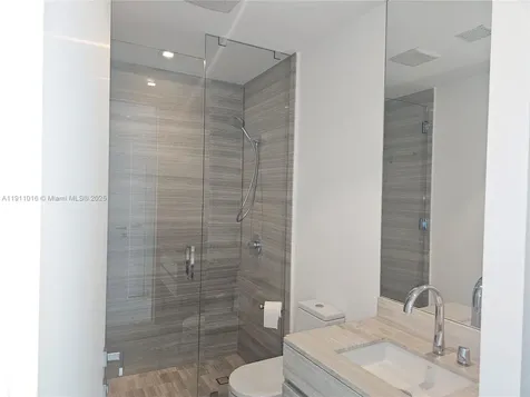 18975 Collins Avenue Sunny Isles Beach FL 33160
