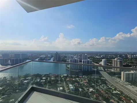 18975 Collins Avenue Sunny Isles Beach FL 33160