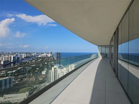 18975 Collins Avenue Sunny Isles Beach FL 33160