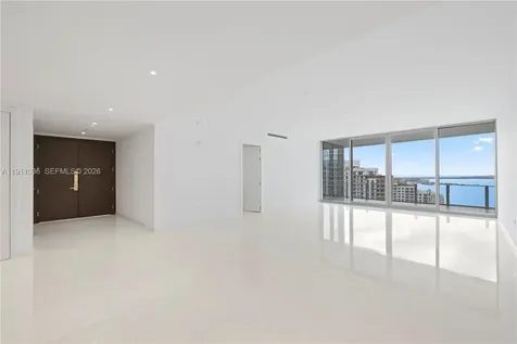 300 Biscayne Blvd Way Miami FL 33131