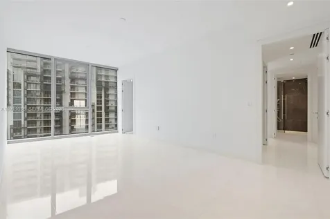 300 Biscayne Blvd Way Miami FL 33131