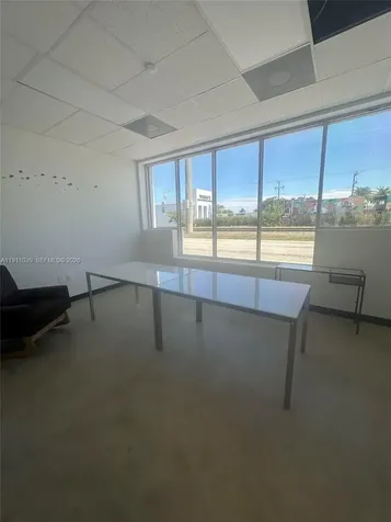 9 N Dixie Highway Hallandale Beach FL 33009
