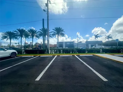 9 N Dixie Highway Hallandale Beach FL 33009