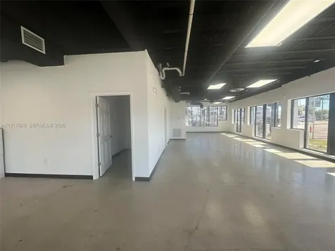 9 N Dixie Highway Hallandale Beach FL 33009