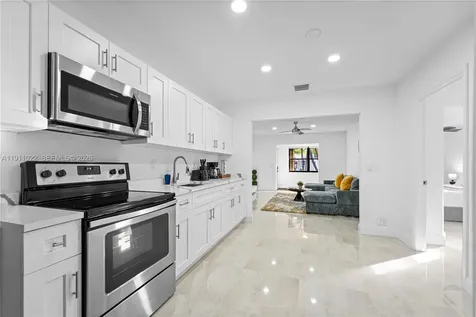 2827 Adams Street Hollywood FL 33020