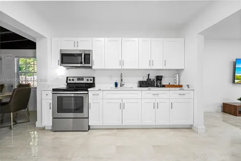 2827 Adams Street Hollywood FL 33020