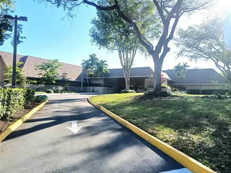 10442 Sunrise Lakes Boulevard Sunrise FL 33322