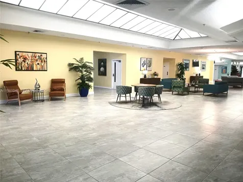 10442 Sunrise Lakes Boulevard Sunrise FL 33322