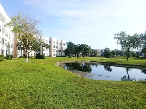 10442 Sunrise Lakes Boulevard Sunrise FL 33322