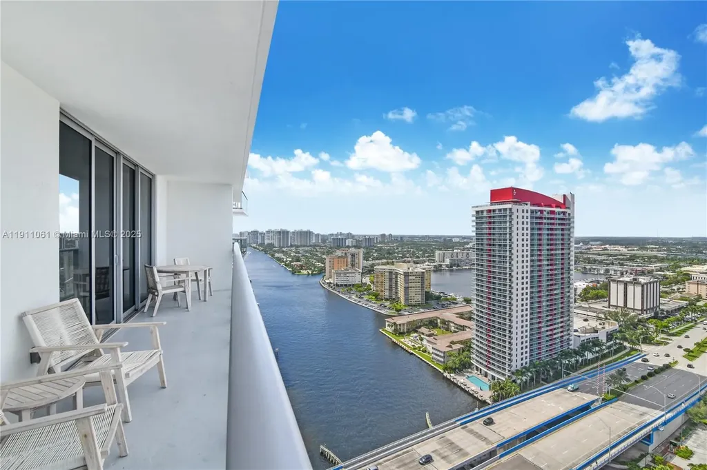 4010 S Ocean Drive Hollywood FL 33019