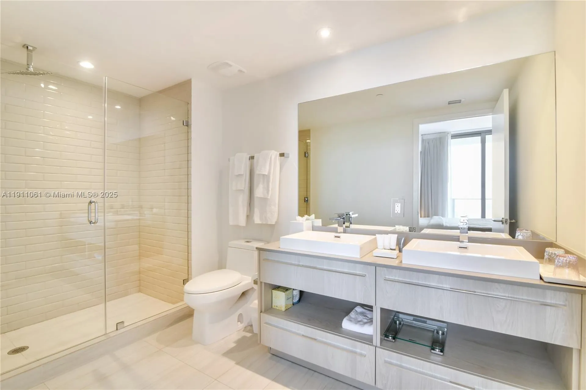 4010 S Ocean Drive Hollywood FL 33019