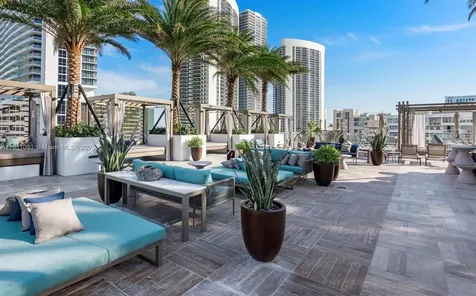 4010 S Ocean Drive Hollywood FL 33019