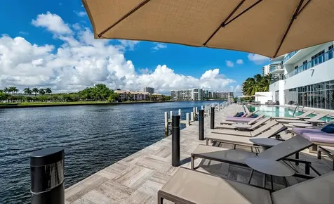 4010 S Ocean Drive Hollywood FL 33019