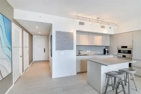 4010 S Ocean Drive Hollywood FL 33019
