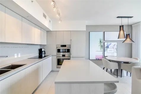 4010 S Ocean Drive Hollywood FL 33019