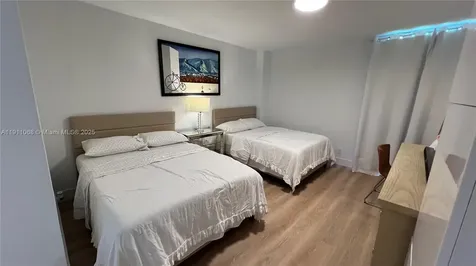 20500 W Country Club Drive Aventura FL 33180