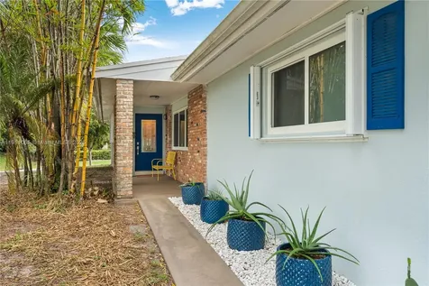 17600 SW 91st Avenue Palmetto Bay FL 33157