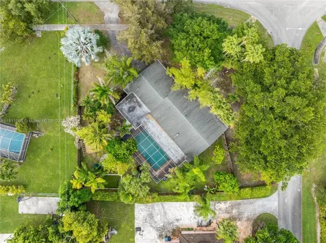 17600 SW 91st Avenue Palmetto Bay FL 33157