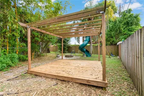 17600 SW 91st Avenue Palmetto Bay FL 33157