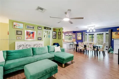 17600 SW 91st Avenue Palmetto Bay FL 33157