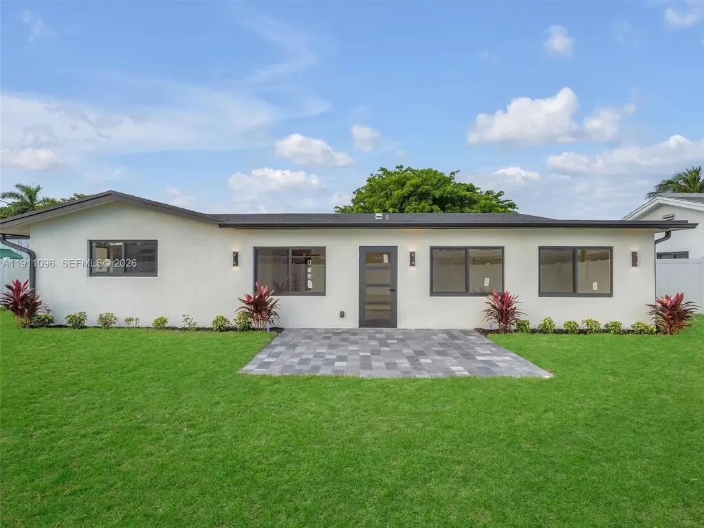 2120 NE 55th Court Fort Lauderdale FL 33308