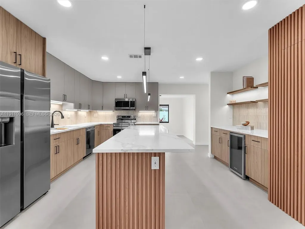 2120 NE 55th Court Fort Lauderdale FL 33308