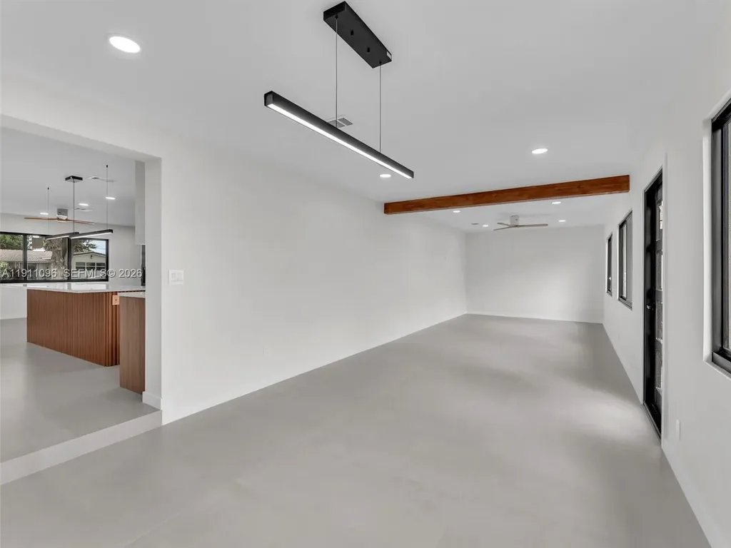 2120 NE 55th Court Fort Lauderdale FL 33308