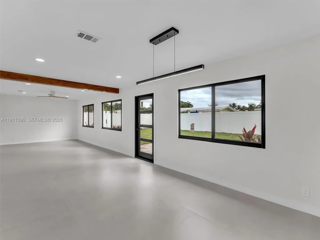 2120 NE 55th Court Fort Lauderdale FL 33308