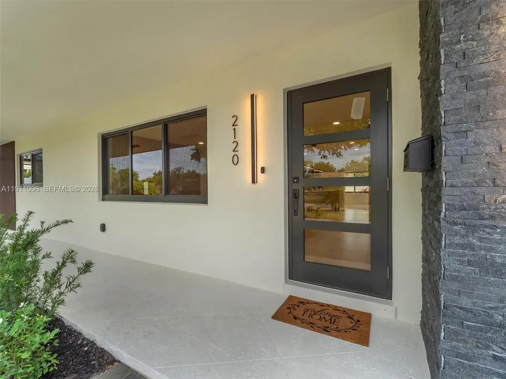 2120 NE 55th Court Fort Lauderdale FL 33308