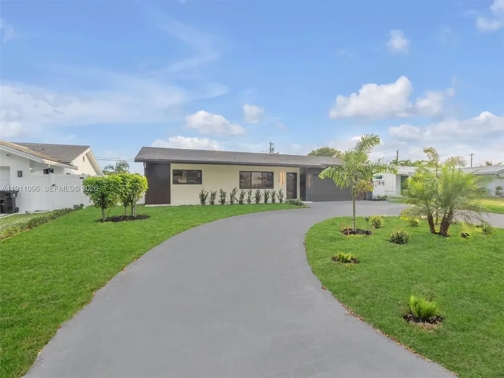 2120 NE 55th Court Fort Lauderdale FL 33308