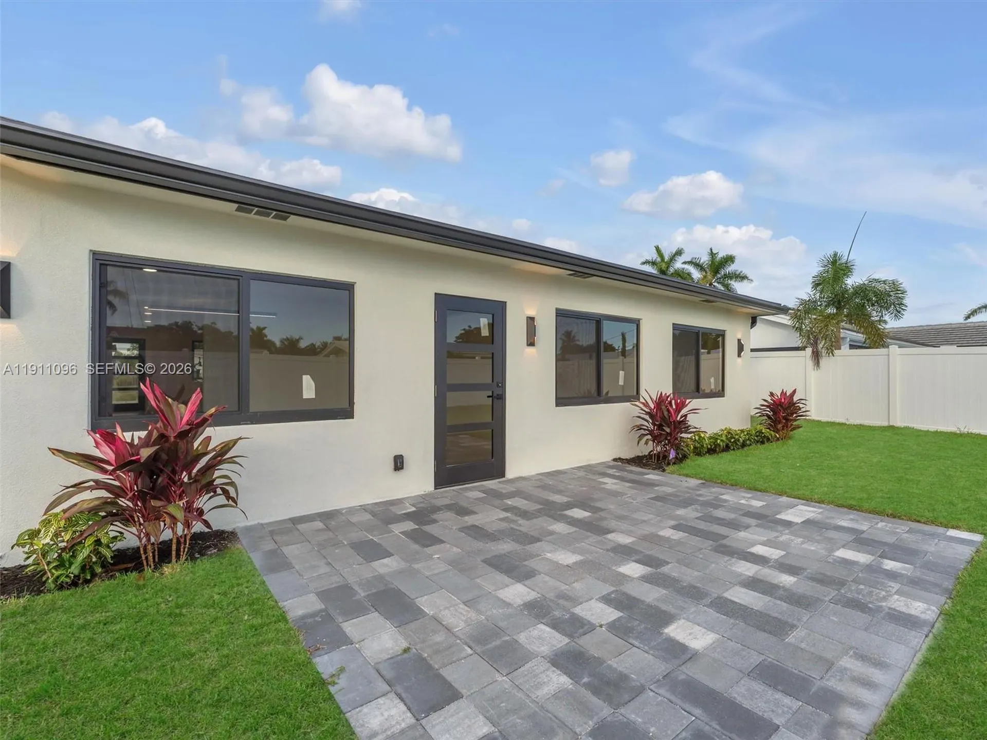 2120 NE 55th Court Fort Lauderdale FL 33308