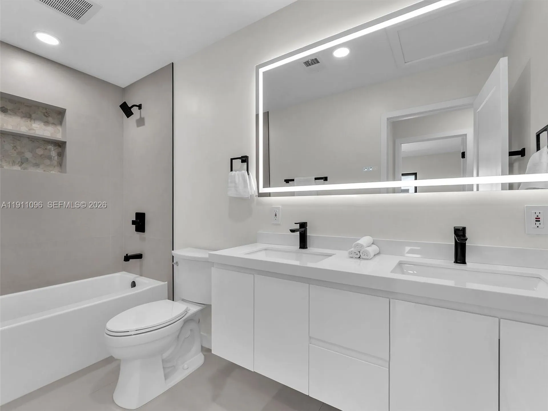 2120 NE 55th Court Fort Lauderdale FL 33308