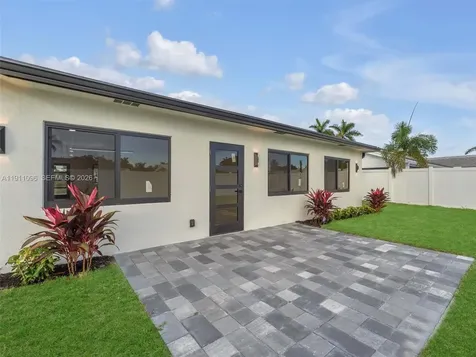 2120 NE 55th Court Fort Lauderdale FL 33308