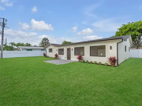 2120 NE 55th Court Fort Lauderdale FL 33308