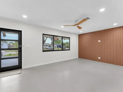 2120 NE 55th Court Fort Lauderdale FL 33308