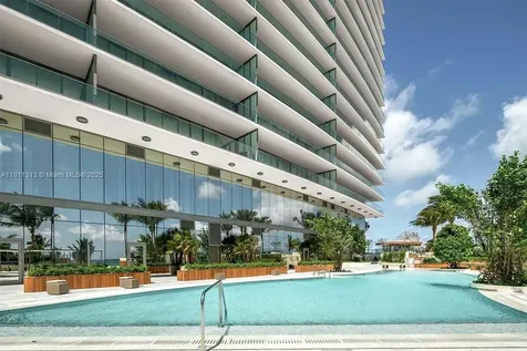 18975 Collins Avenue Sunny Isles Beach FL 33160
